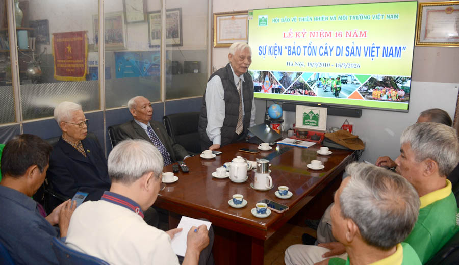 Ph&aacute;t[-]huy[-]vai[-]tr&ograve;[-]sự[-]kiện[-]Bảo[-]tồn[-]C&acirc;y[-]Di[-]sản[-]trong[-]ph&aacute;t[-]triển[-]kinh[-]tế[-]-[-]x&atilde;[-]hội[-]ở[-]Việt[-]Nam